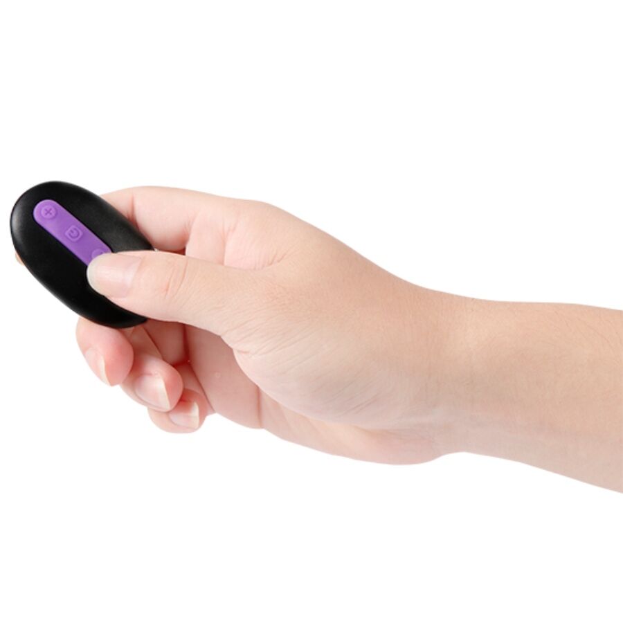 SHEQU - JULIAN DILDO- EN CLITORISSTIMULATOR MET TRILLING EN AFSTANDSBEDIENING 16 CM