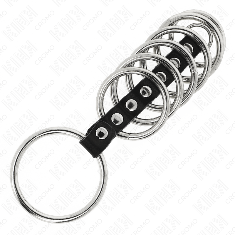 KINK - 7 METALEN PENISRINGEN 3,2 CM TOT 5 CM VERBONDEN MET LEER
