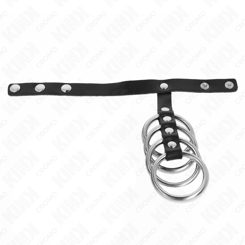 KINK - 4 METALEN PENISRINGEN 3,8 CM VERBONDEN MET LEREN BAND 22 X 1,5 CM EN DRUKSLUITING