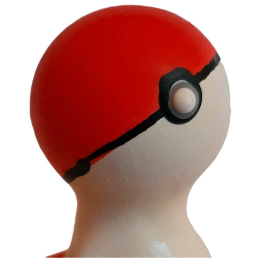 CONDOMERIE - HANDGESCHILDERDE NIEUWIGHEID CONDOMS POKEBALL ROOD-WIT