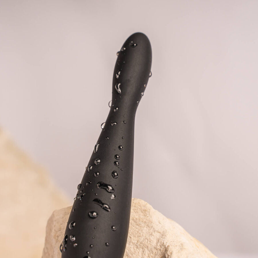 ROCKS-OFF - PETITE SENSATIONS TEAZER ANALE PLUG VIBRATOR ZWART