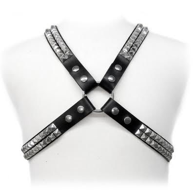 LEREN BODY - PIRAMIDE STUD HARNAS