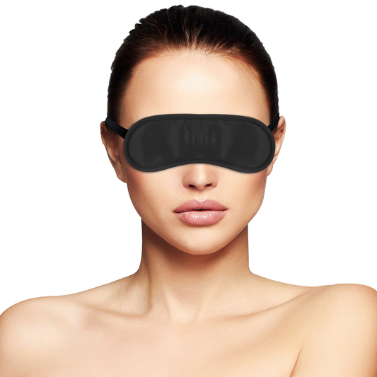 DUISTERNIS - EEN EN AL ZWART MASKER